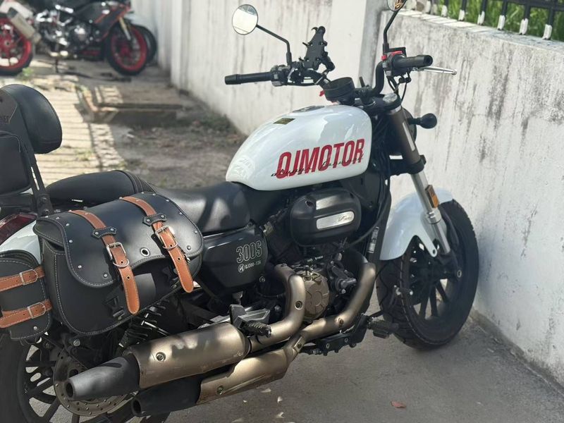 二手QJMOTOR闪300
