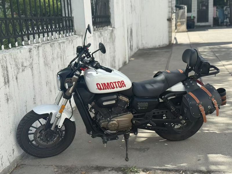 二手QJMOTOR闪300