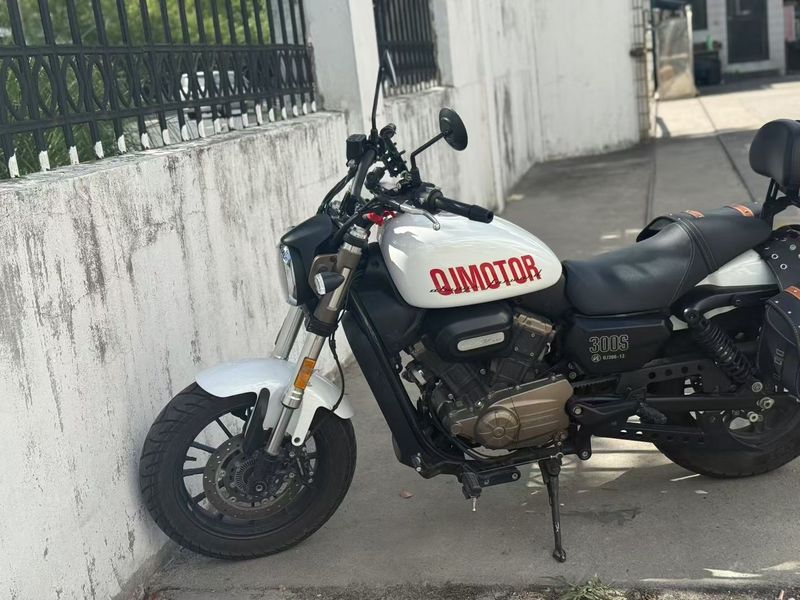 二手QJMOTOR闪300