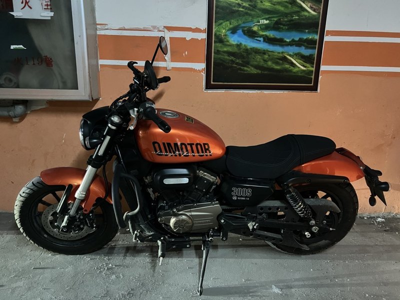 二手QJMOTOR闪300