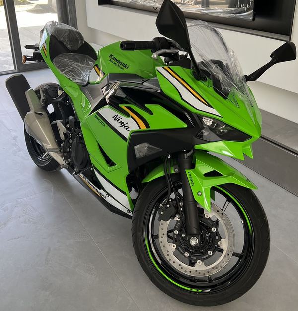 二手川崎Ninja 500