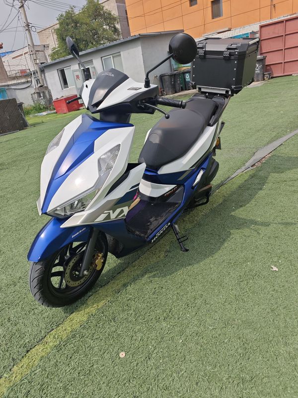 二手五羊本田NX125