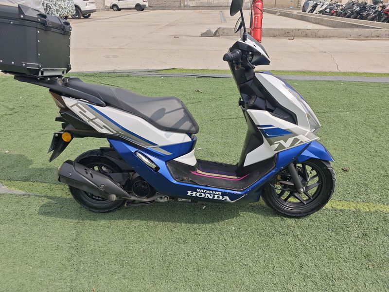 二手五羊本田NX125