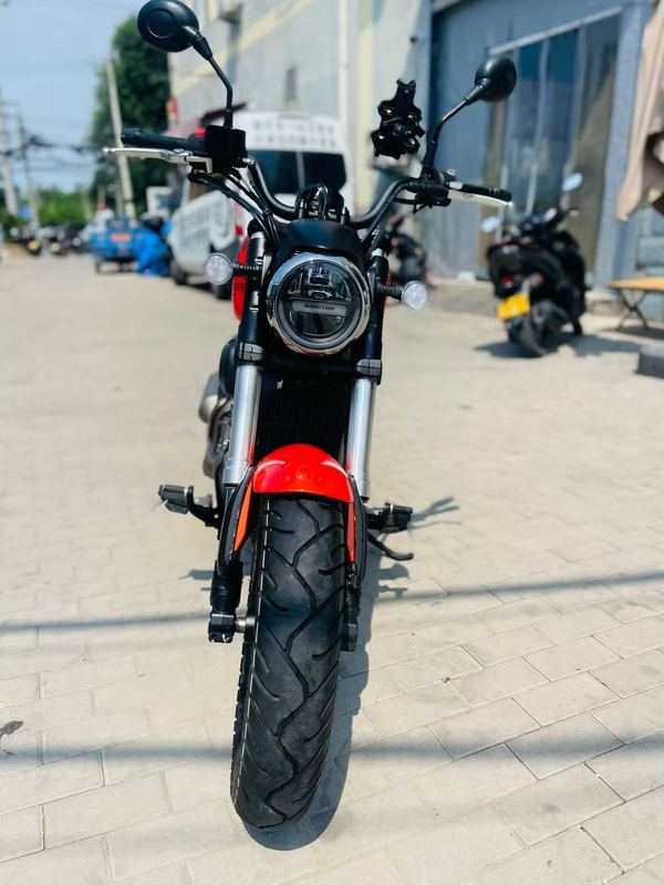 二手QJMOTOR闪300