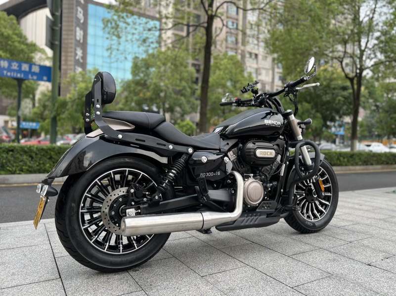 二手奔达Rock300 灰石