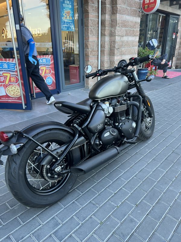 二手凯旋Bonneville Bobber