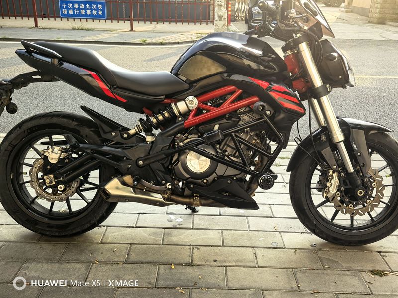 二手贝纳利蓝宝龙 BN302S