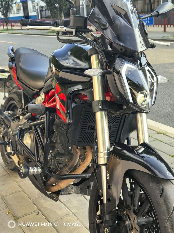 二手贝纳利蓝宝龙 BN302S