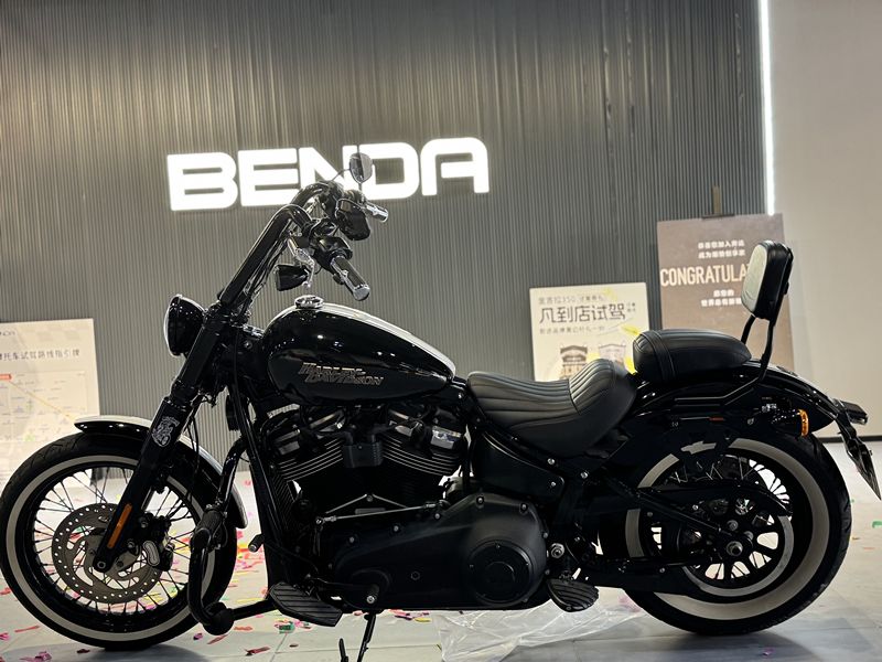 二手哈雷戴维森街霸 Street Bob