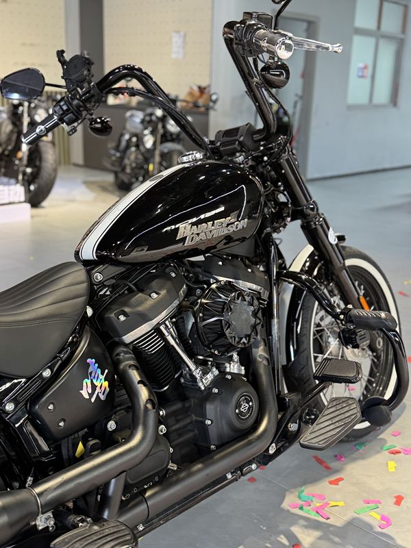 二手哈雷戴维森街霸 Street Bob