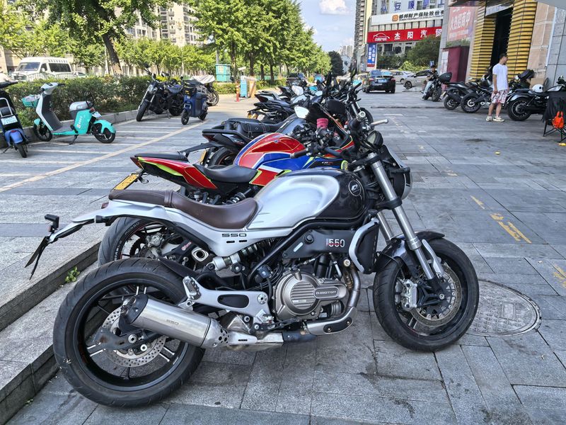 二手QJMOTOR逸550