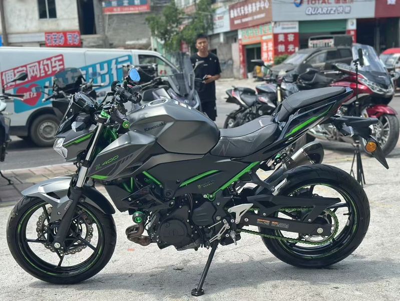 二手川崎Z400