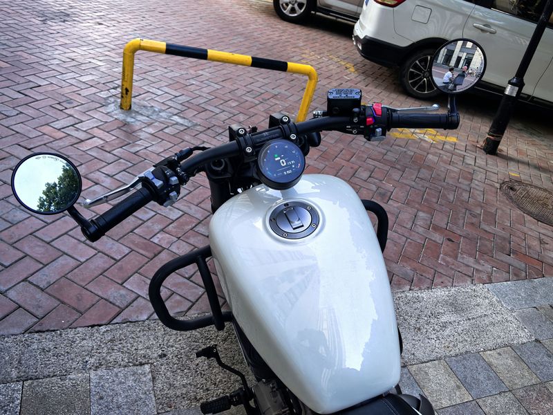 二手QJMOTOR闪350