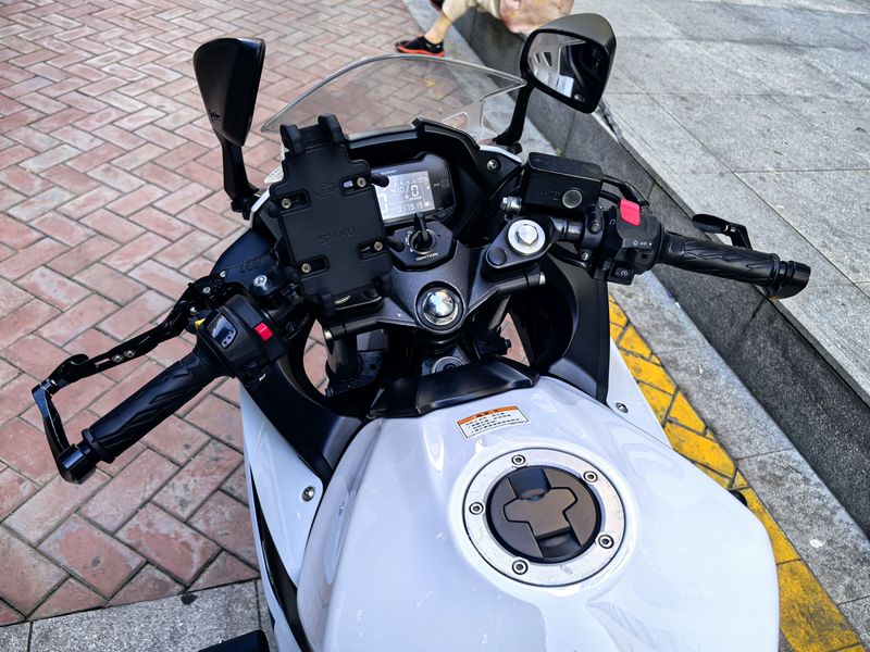 二手豪爵铃木GSX250R