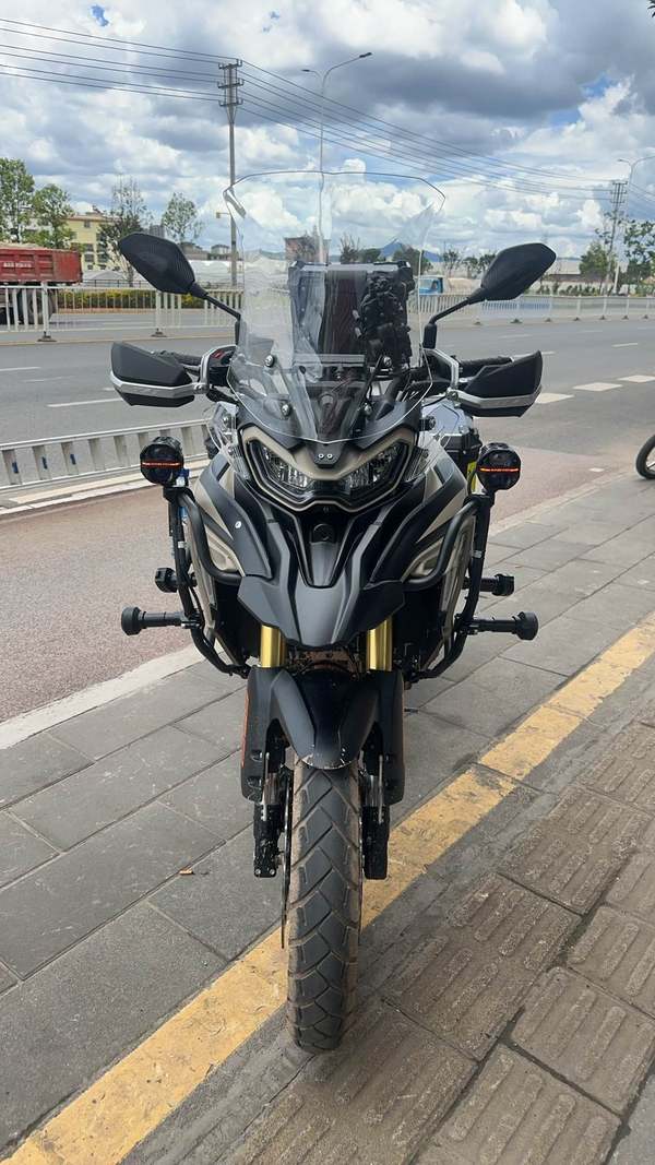 二手贝纳利TRK702