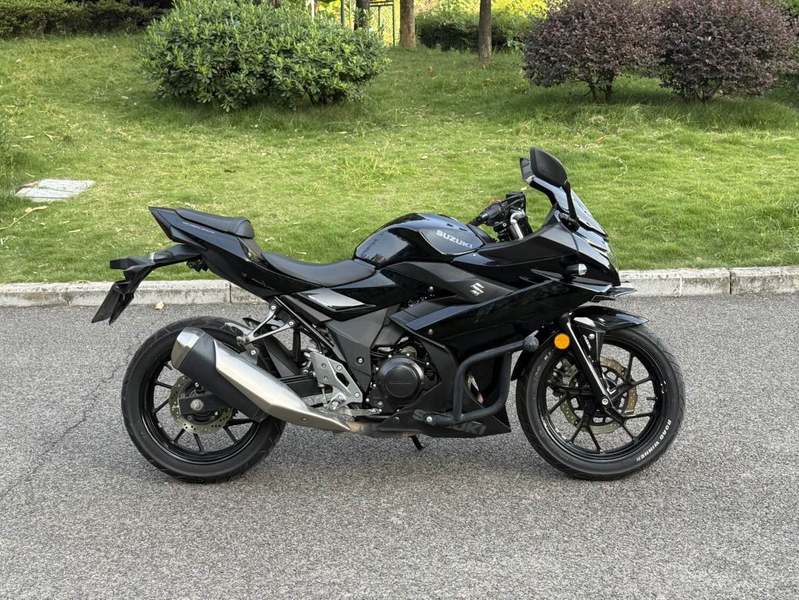 二手豪爵铃木GSX250R