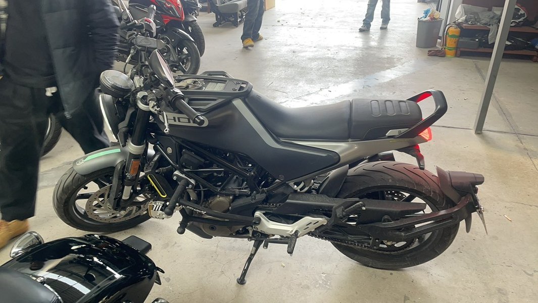 二手HUSQVARNA黑箭 401