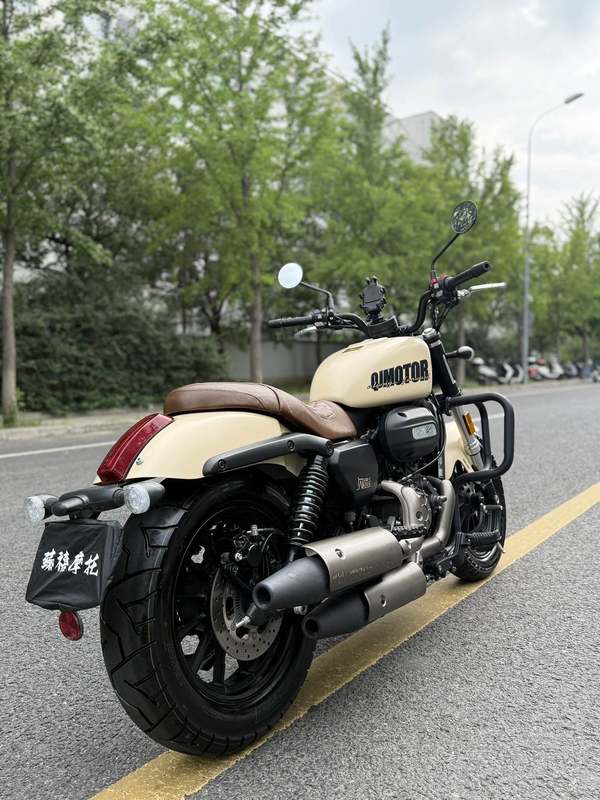 二手QJMOTOR闪300