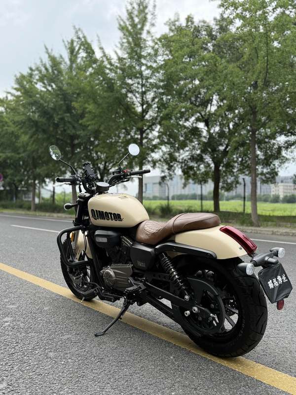 二手QJMOTOR闪300