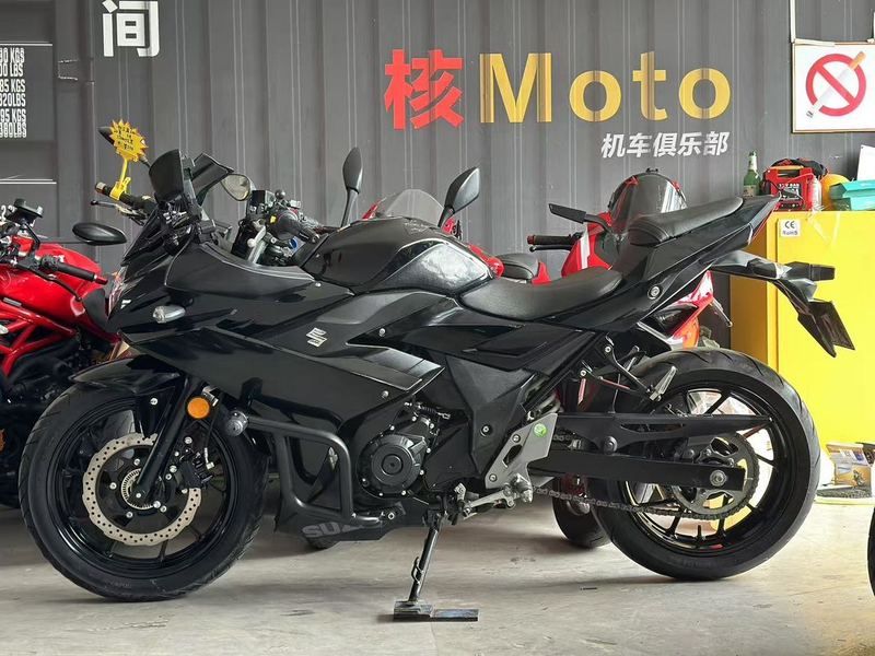 二手豪爵铃木GSX250R