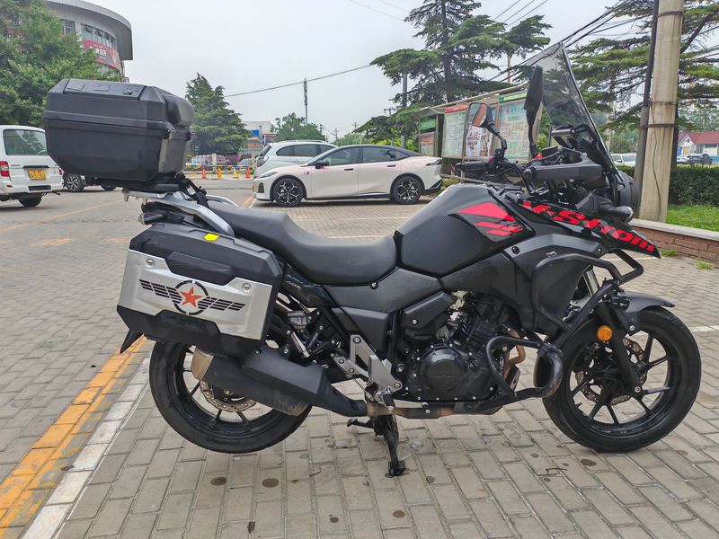 二手豪爵铃木DL250