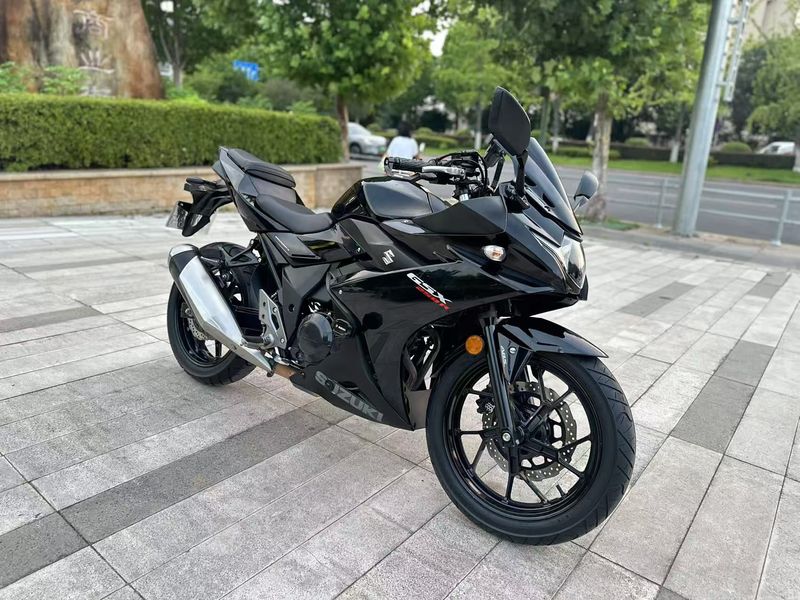 二手豪爵铃木GSX250R