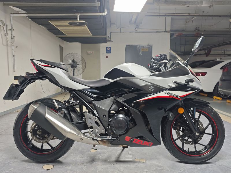 二手豪爵铃木GSX250R