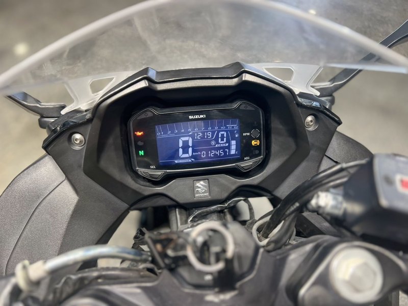 二手豪爵铃木GSX250R