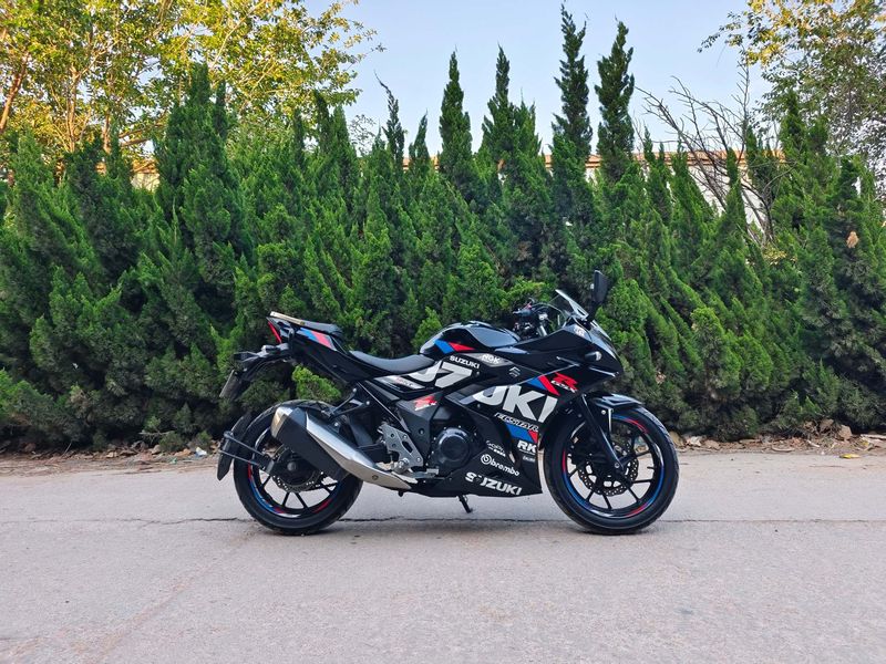 二手豪爵铃木GSX250R