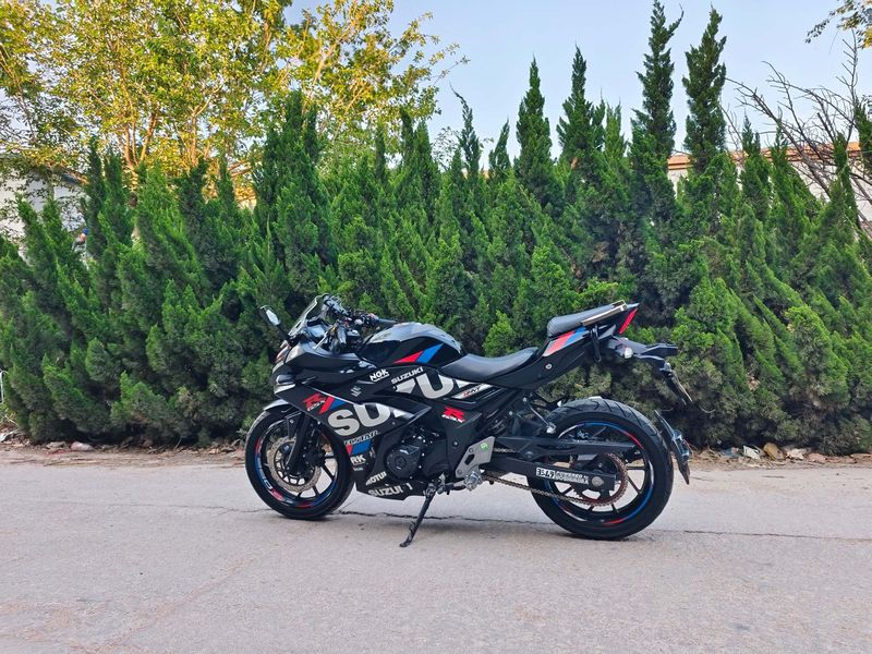 二手豪爵铃木GSX250R