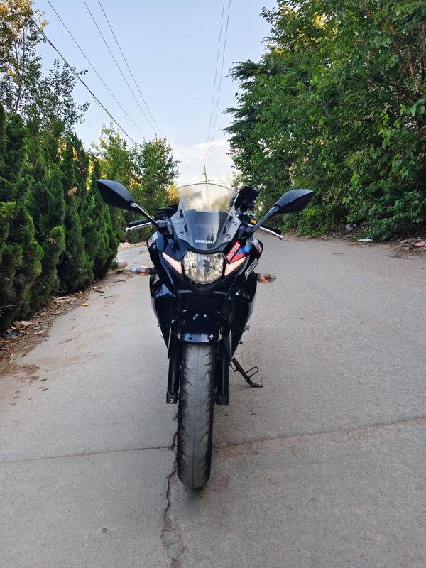 二手豪爵铃木GSX250R