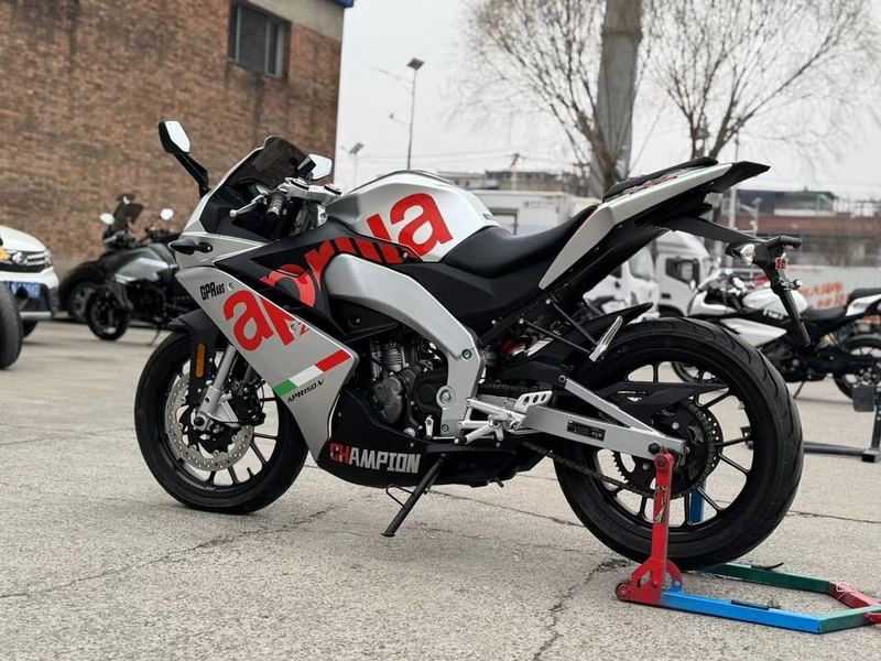 二手宗申阿普利亚GPR150R