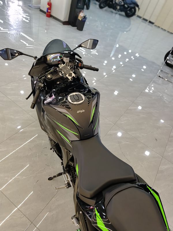 二手川崎Ninja ZX-6R 