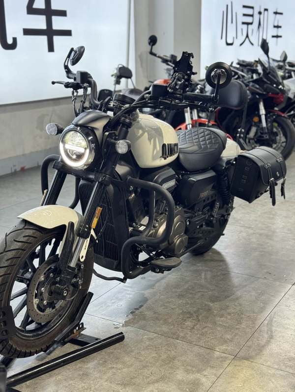 二手QJMOTOR闪300