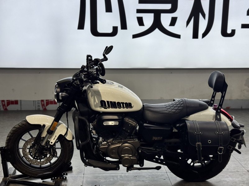 二手QJMOTOR闪300