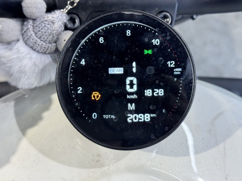 二手QJMOTOR闪300