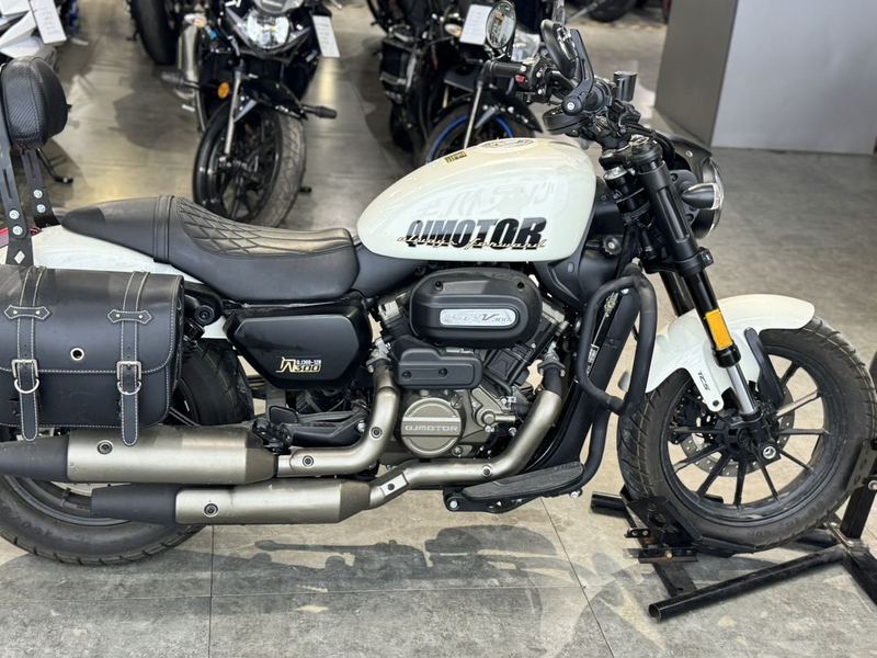 二手QJMOTOR闪300
