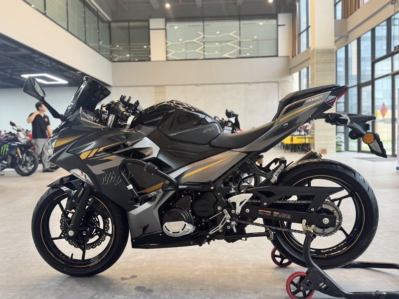 二手川崎Ninja 400