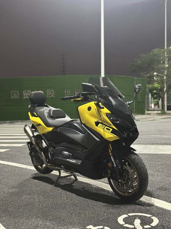 二手雅马哈TMAX