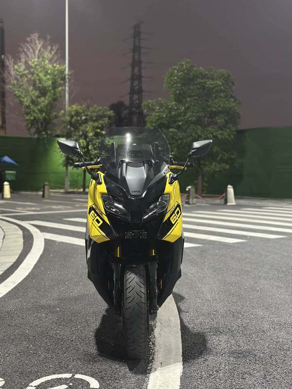 二手雅马哈TMAX
