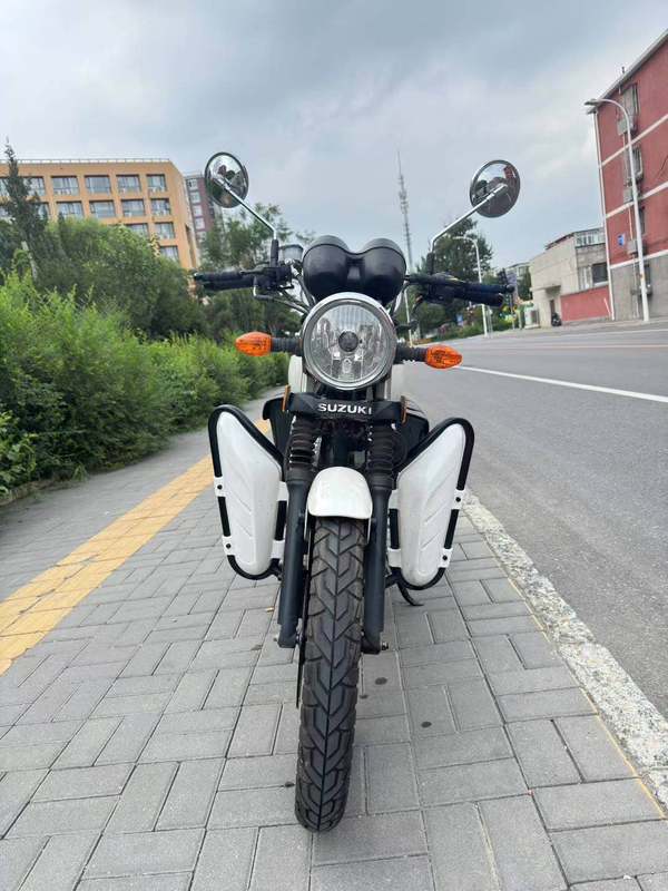 二手济南铃木酷飚150
