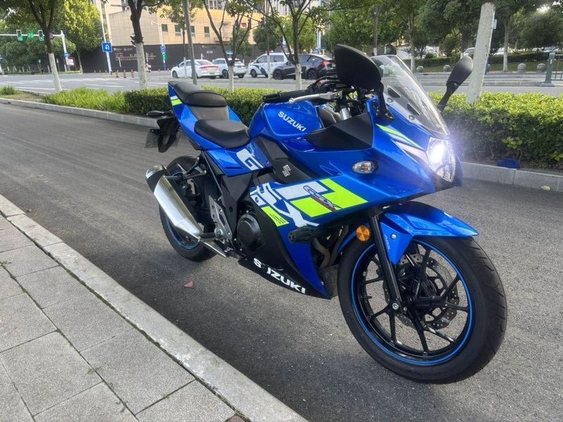 二手豪爵铃木GSX250R