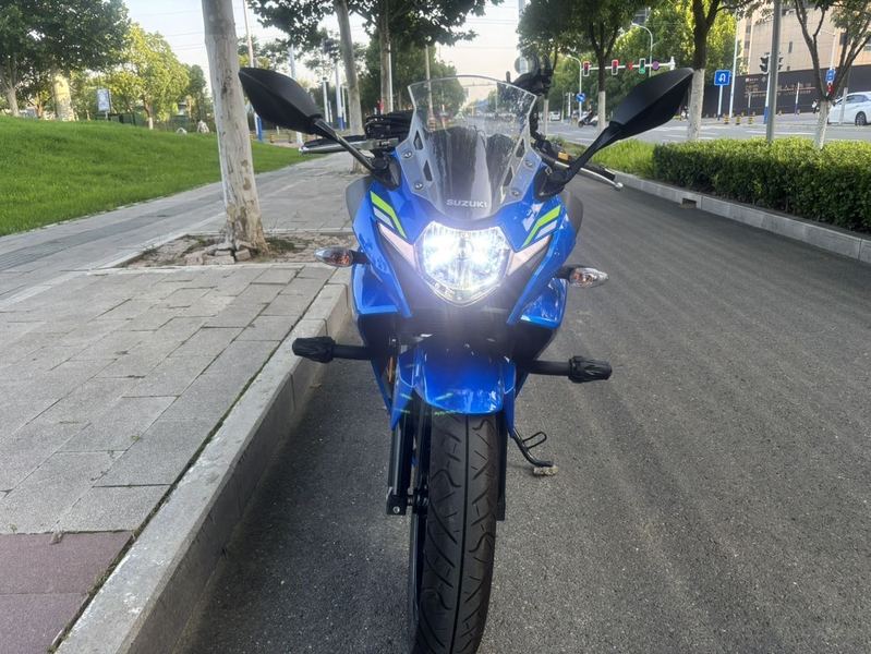 二手豪爵铃木GSX250R