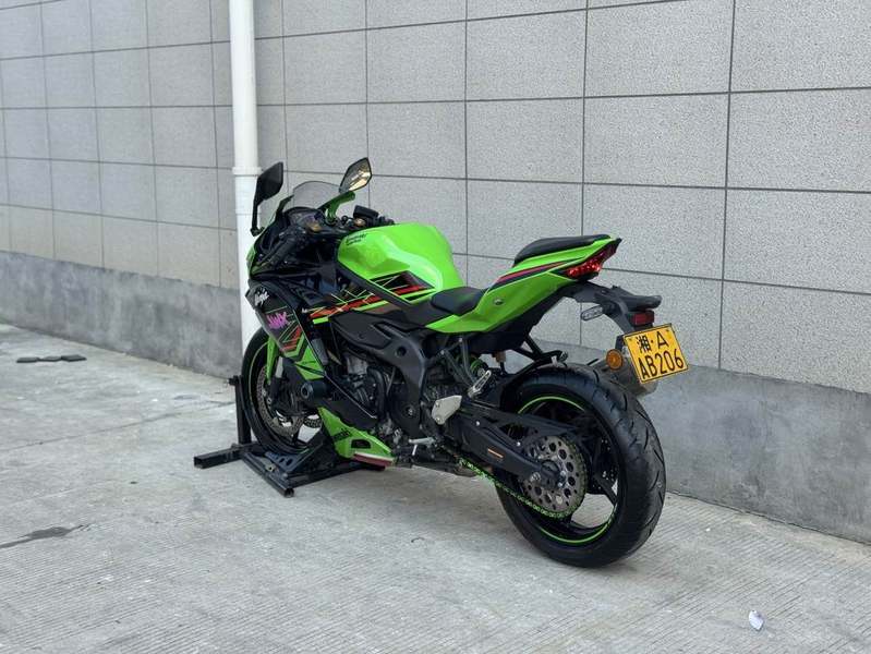 二手川崎ZX-4R