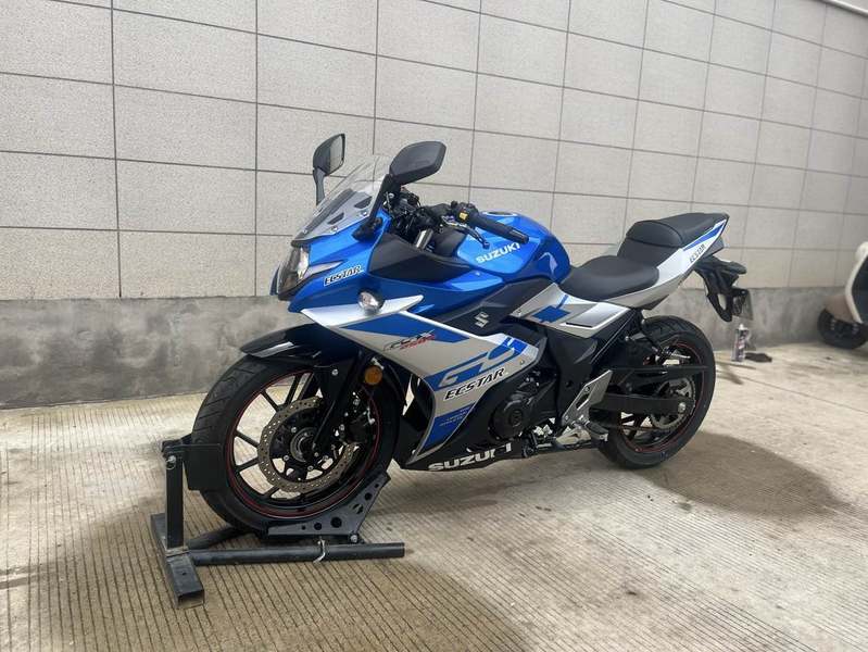 二手豪爵铃木GSX250R