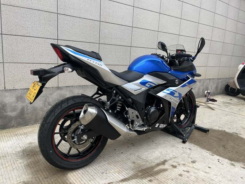 二手豪爵铃木GSX250R