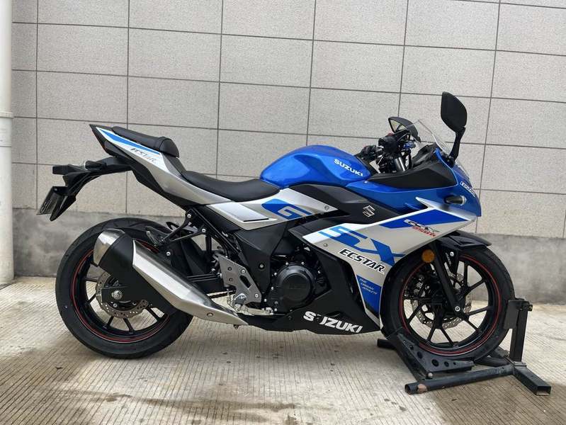 二手豪爵铃木GSX250R