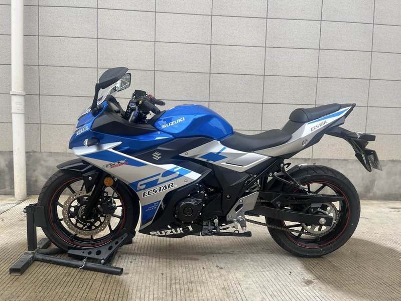 二手豪爵铃木GSX250R