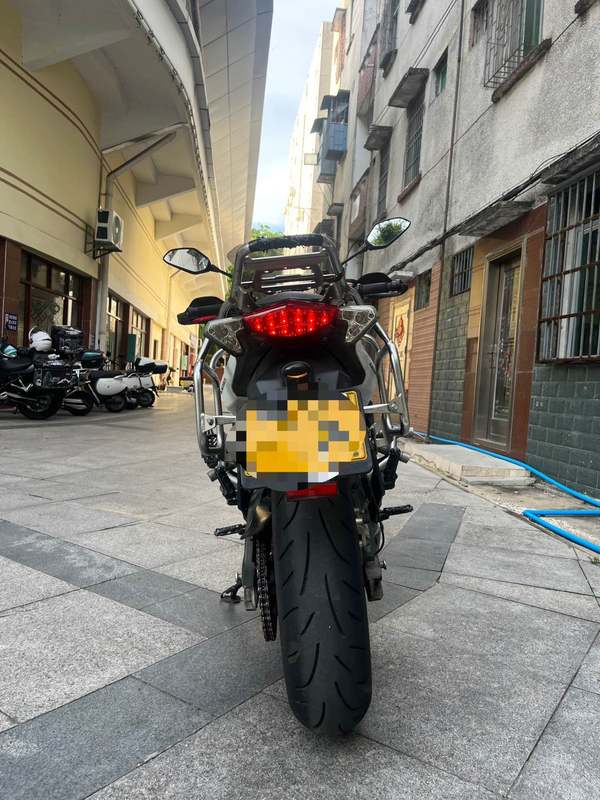二手贝纳利BN 600 GT