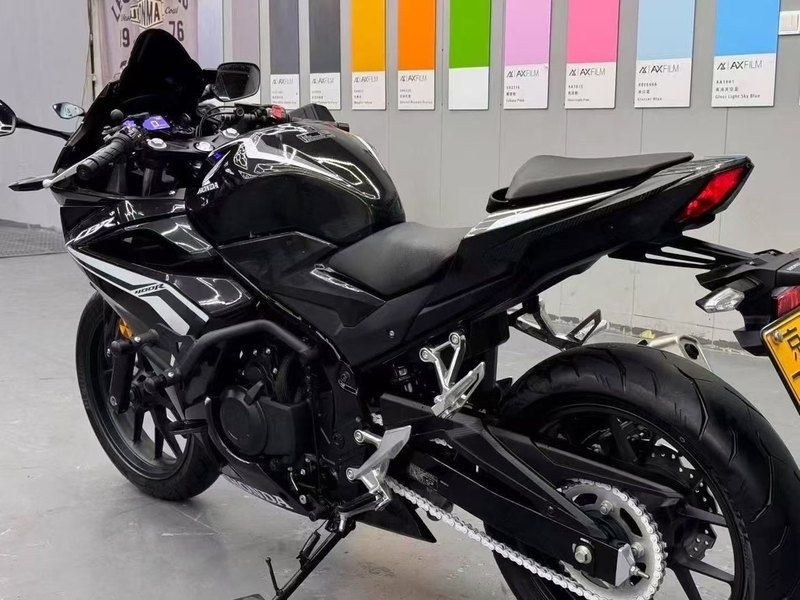 二手本田CBR400R